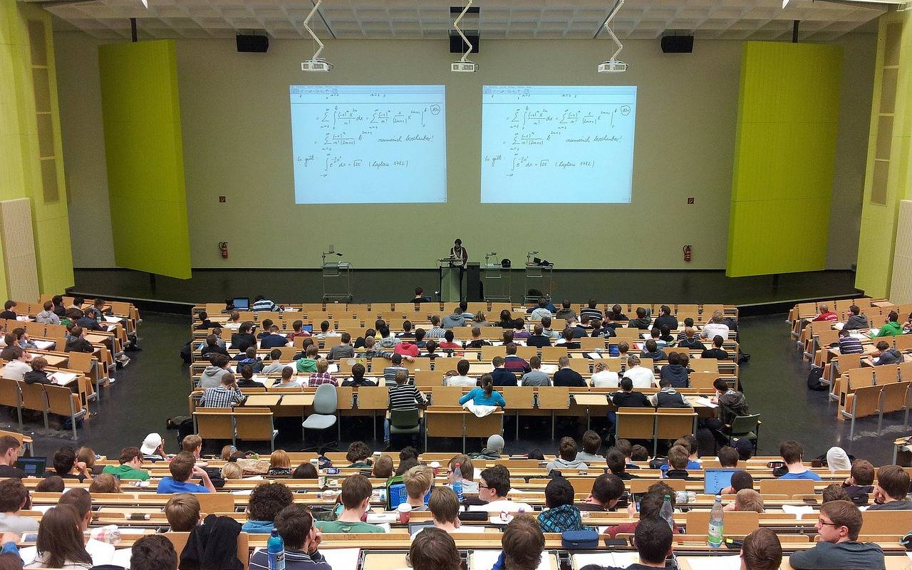 Symbolbild Uni Vorlesung