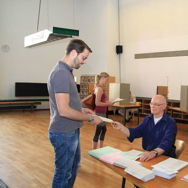Wahlhelfende