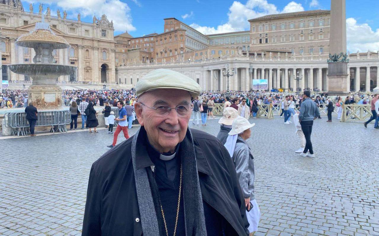 Felix Genn auf dem Petersplatz.
