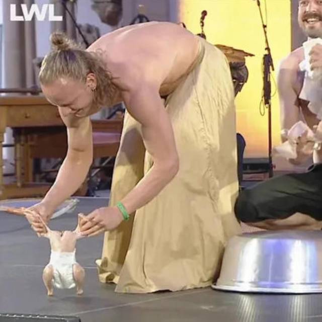 Die umstrittene Darbietung der Theatergruppe "Bodytalk" aus Münster.