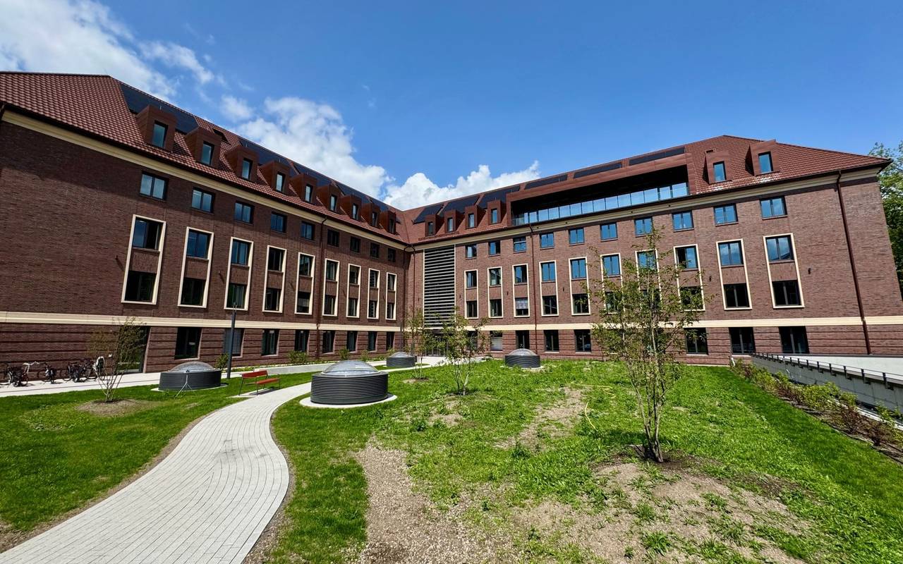 Ein großes neues Gebäude in Münster.