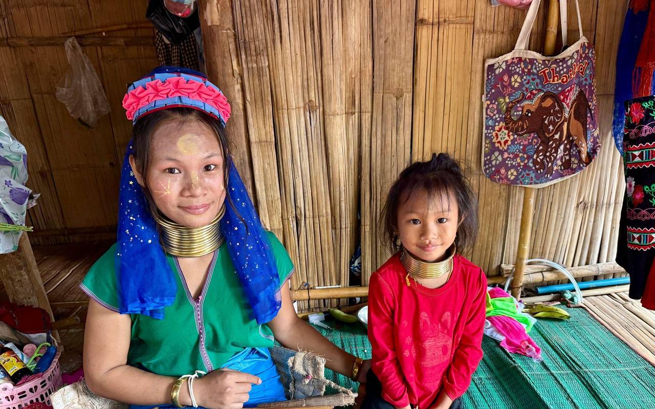 Langhalsfrauen - «Long Neck Karen» - im Norden Thailands