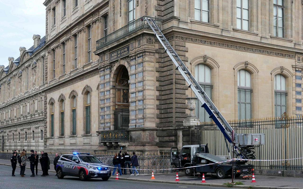 Louvre-Einbruch: Festgenommene haben teilweise gestanden