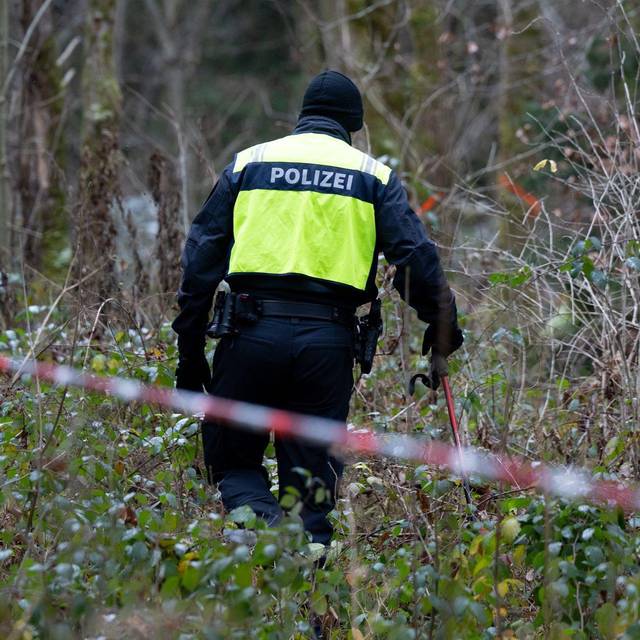 Nach dem Fund einer Frauenleiche im Wald bei München