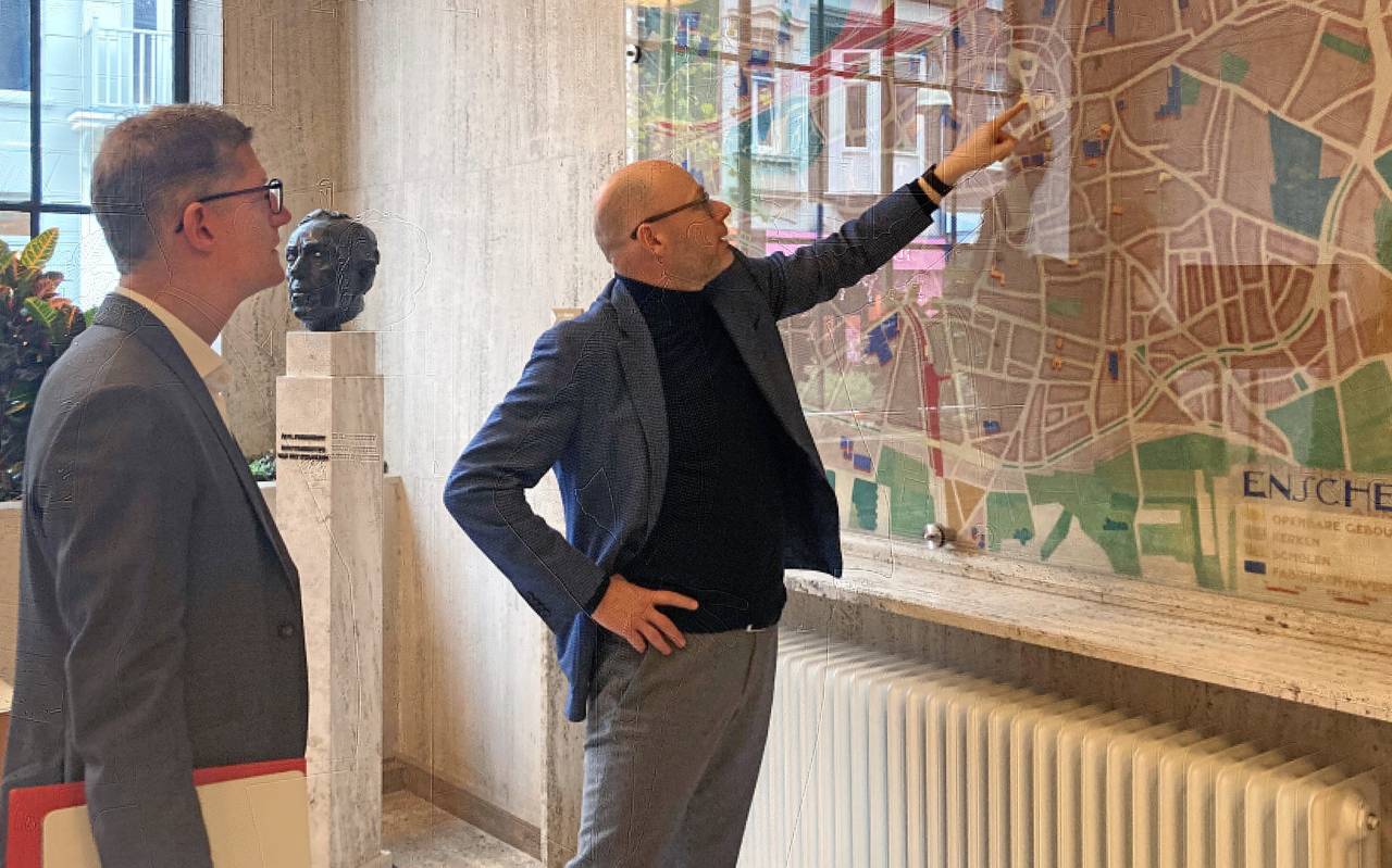 Tilman Fuchs (l.) besuchte am Dienstag, 2. Dezember, seinen Amtskollegen Roelof Bleker in Enschede.