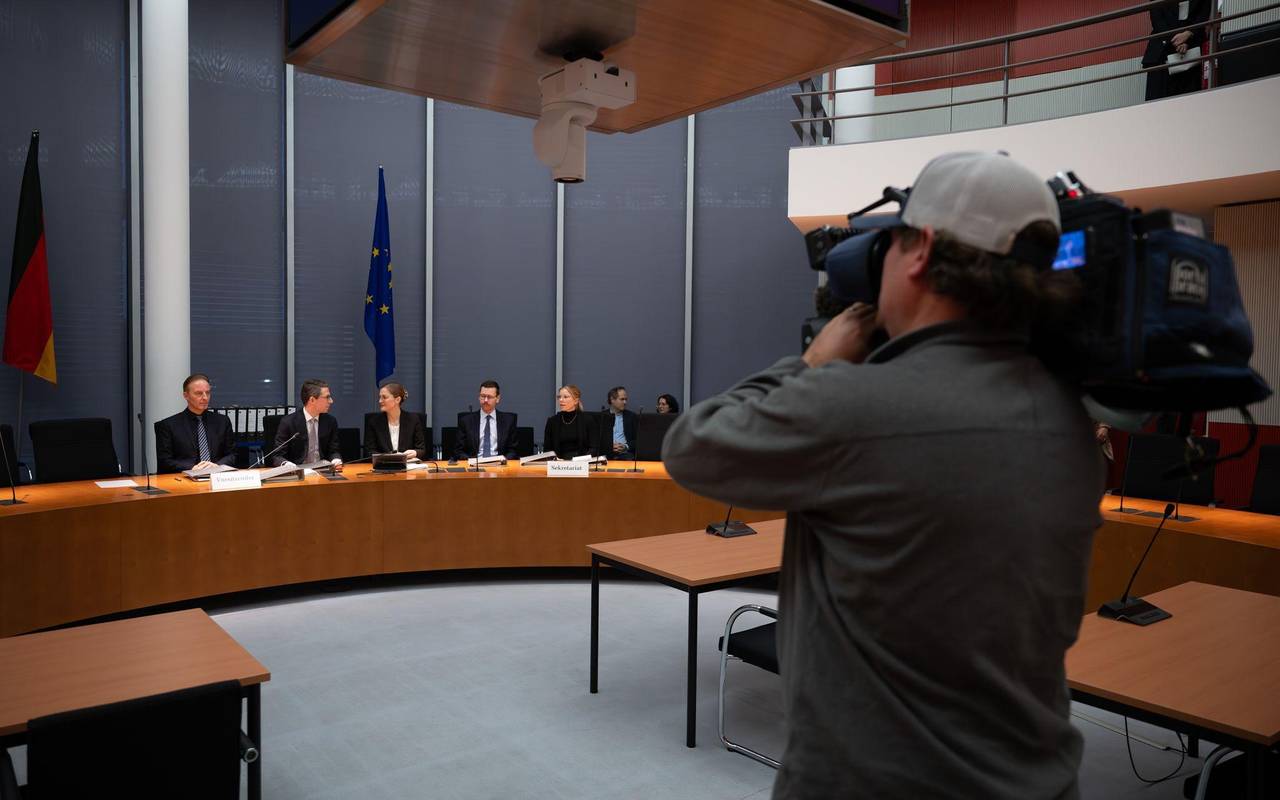 Sitzung des Wahlprüfungsausschusses des Bundestages