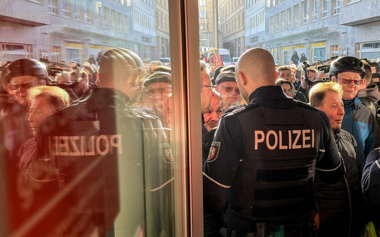 Nach dem Einbruch in den Tresorraum einer Bank