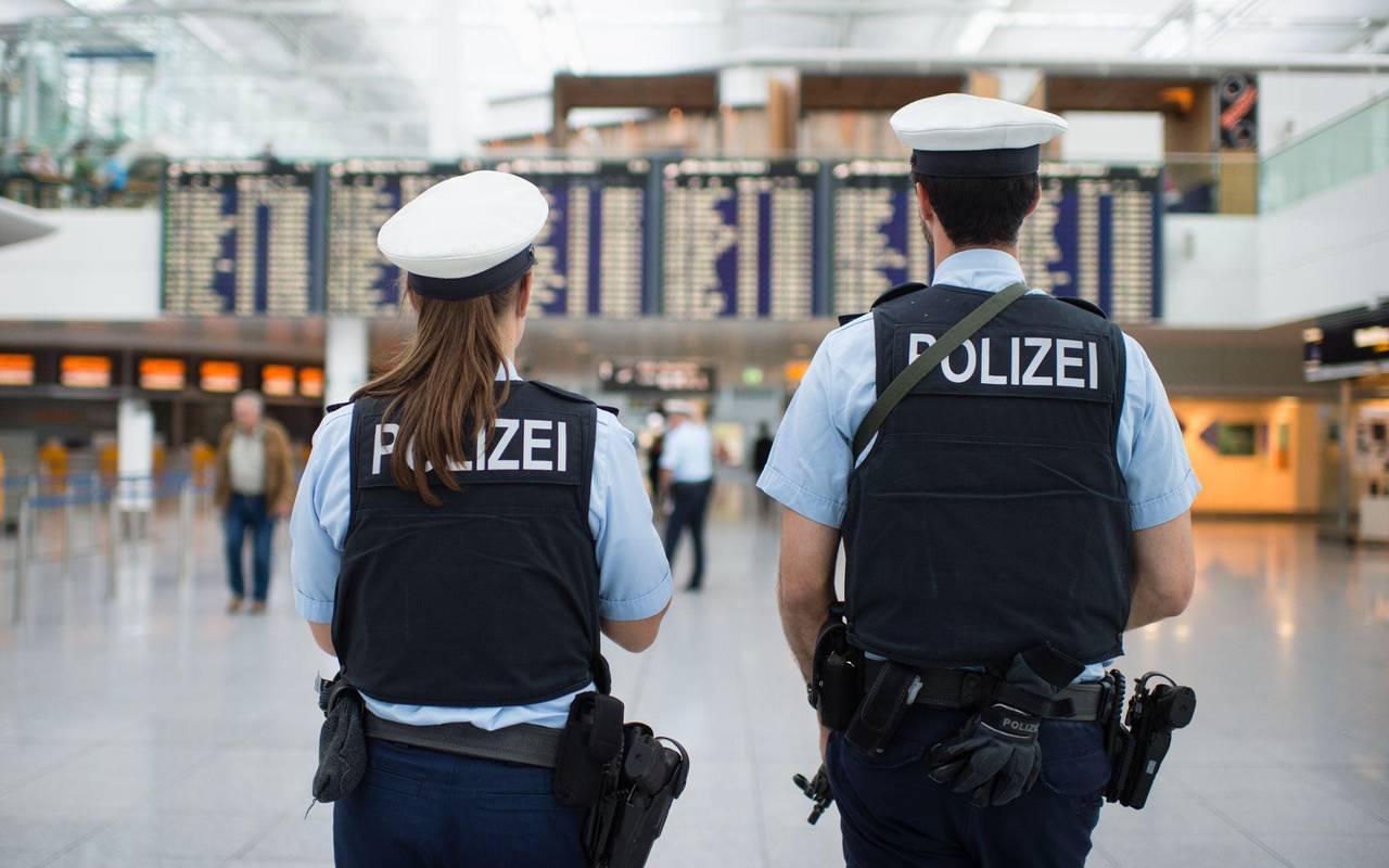 Bundespolizei am Münchner Flughafen