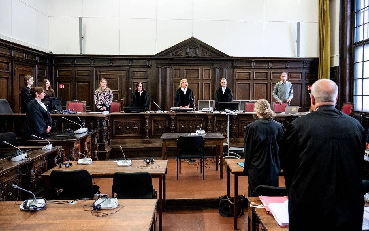 Prozess um Messerangriff im Hamburger Hauptbahnhof