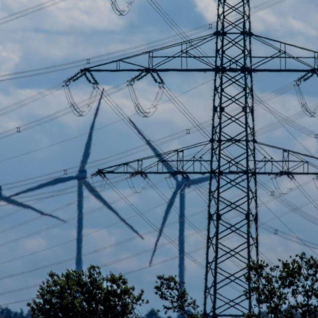 Bundestag verabschiedet Gesetz zum Schutz wichtiger Anlagen