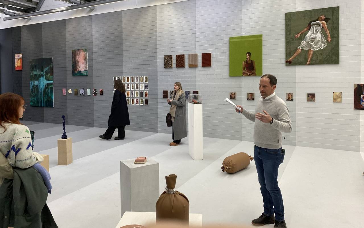 Jede Menge junge Kunst aus Münster gibt es jetzt am Wochenende auf dem Leonardo Campus. Die Studierenden der Kunstakademie laden zur großen Jahresausstellung dem "Rundgang 2026" ein.