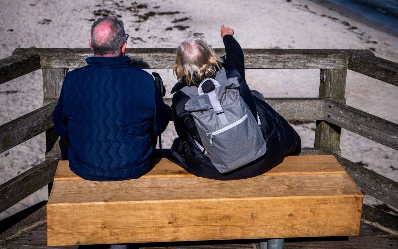 Rentner an der Ostseeküste
