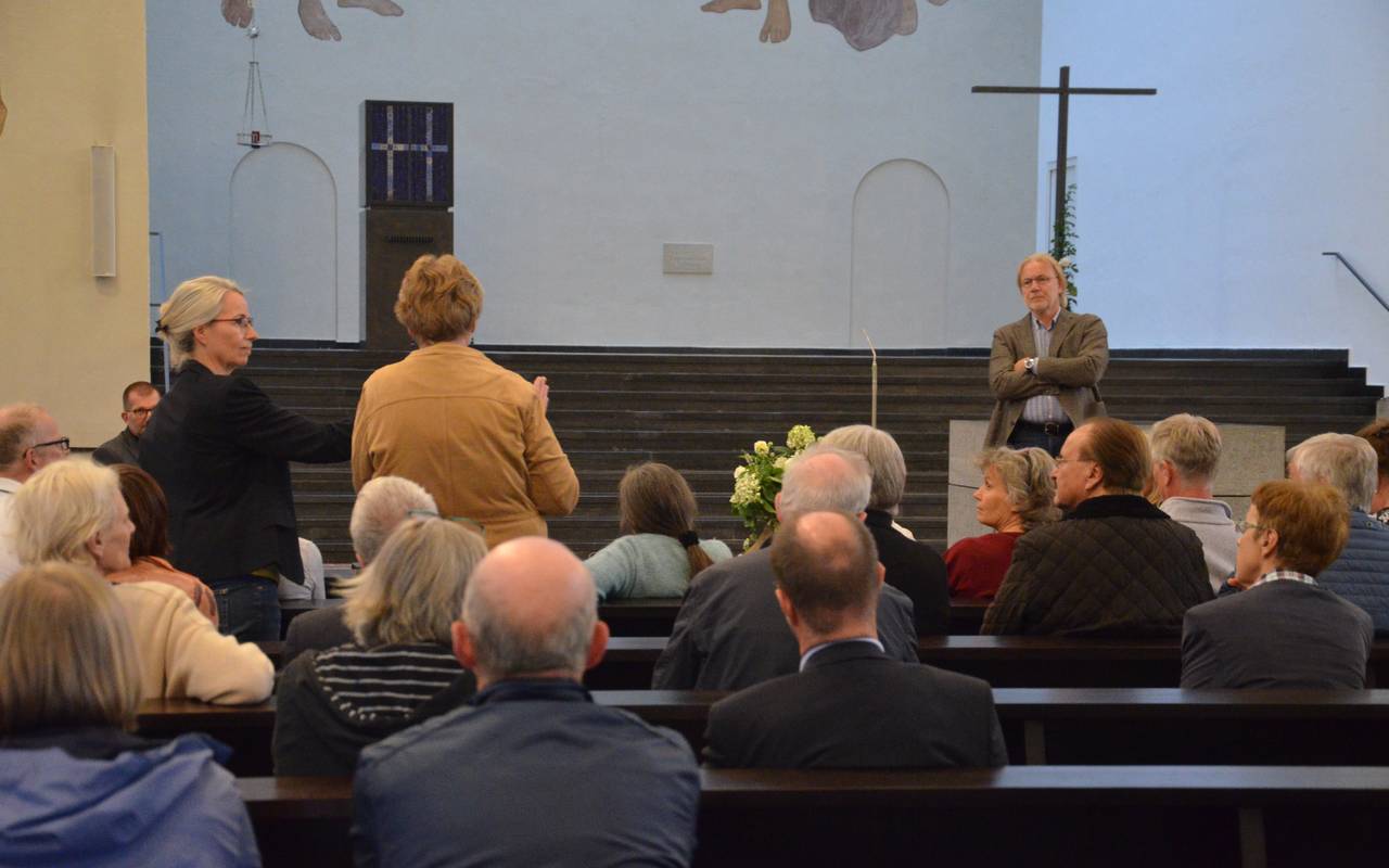 Eklat nach Missbrauch-Predigt: Gemeinde gegen Pfarrer - Antenne Münster