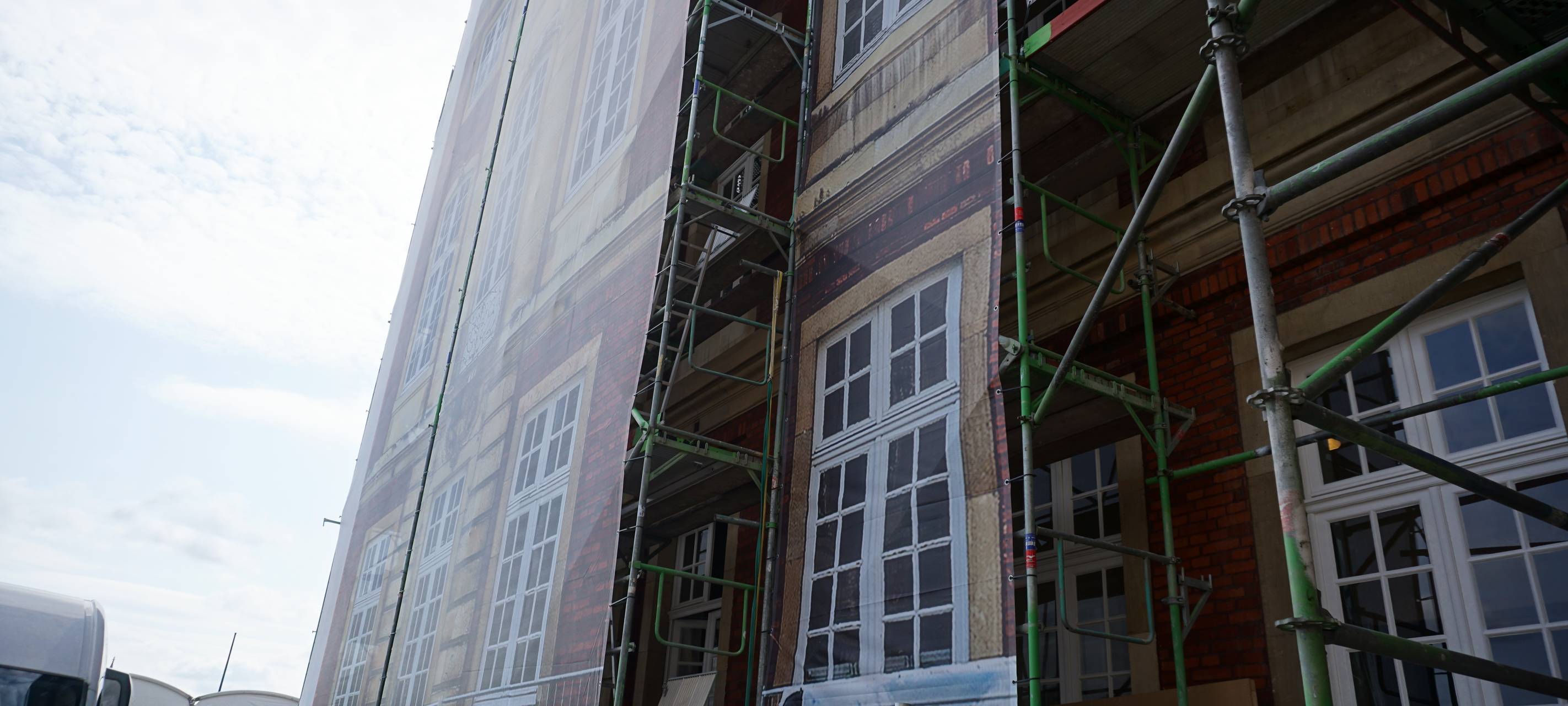 Restaurierung der Schloss-Fassade: Alles läuft nach Plan
