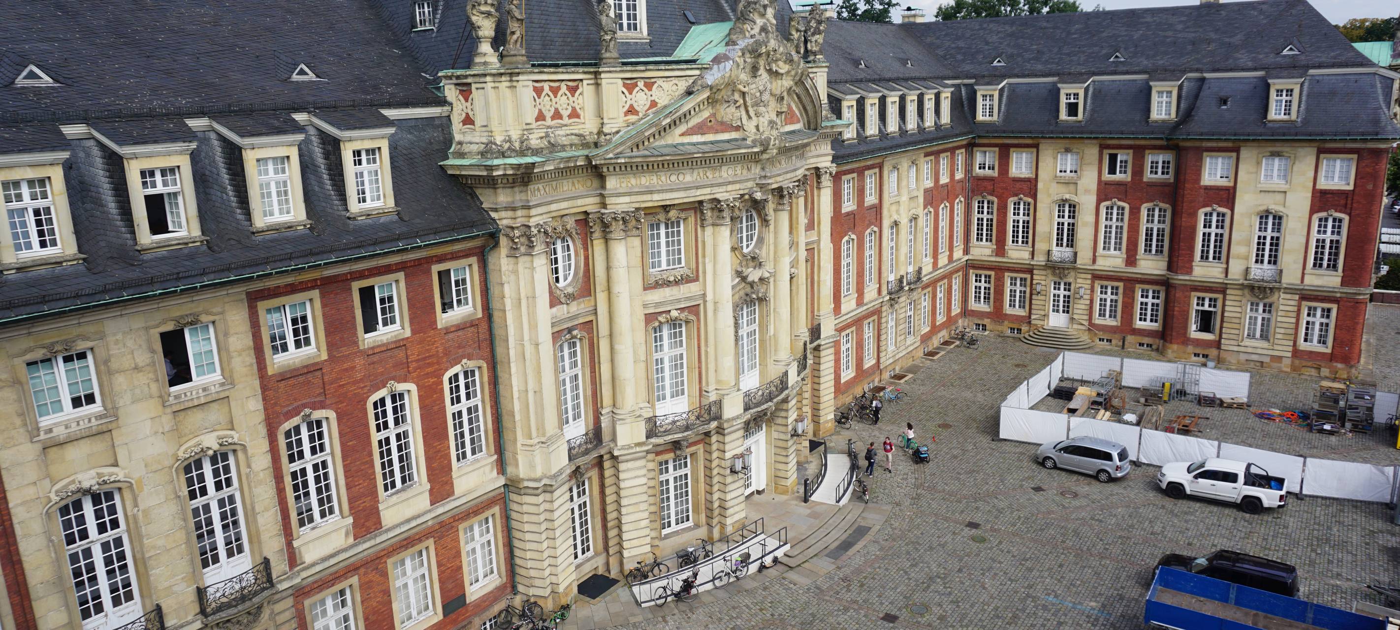 Restaurierung der Schloss-Fassade: Alles läuft nach Plan