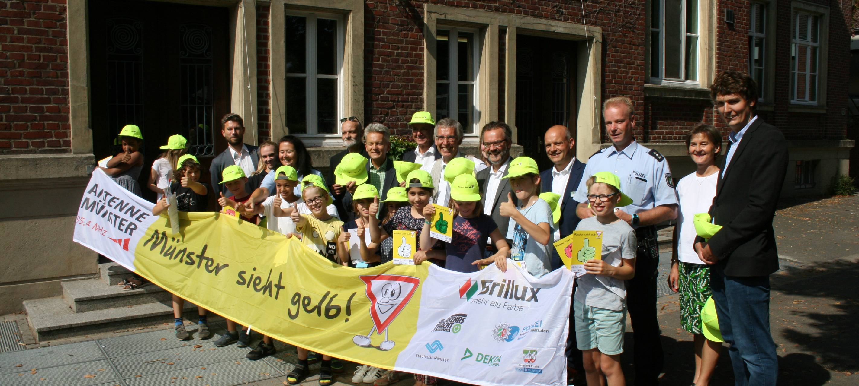 Wir bringen euch sicher zur Schule - Münster sieht gelb