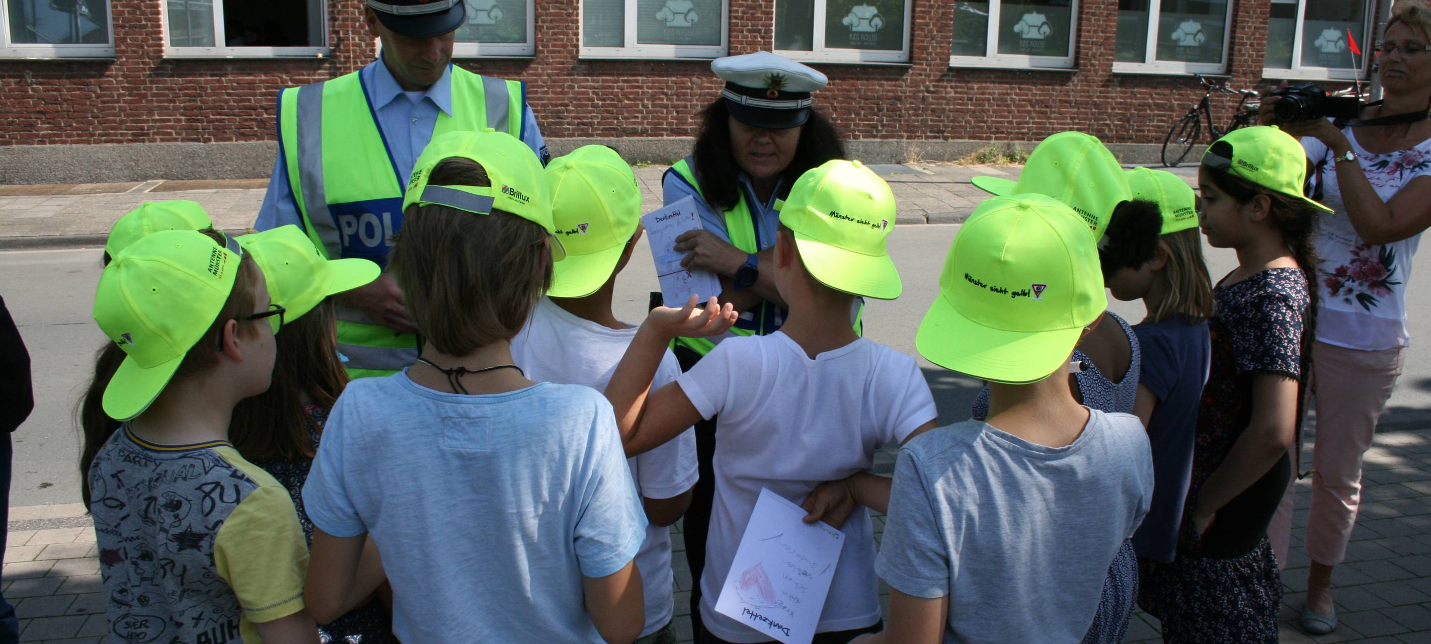 Wir bringen euch sicher zur Schule - Münster sieht gelb
