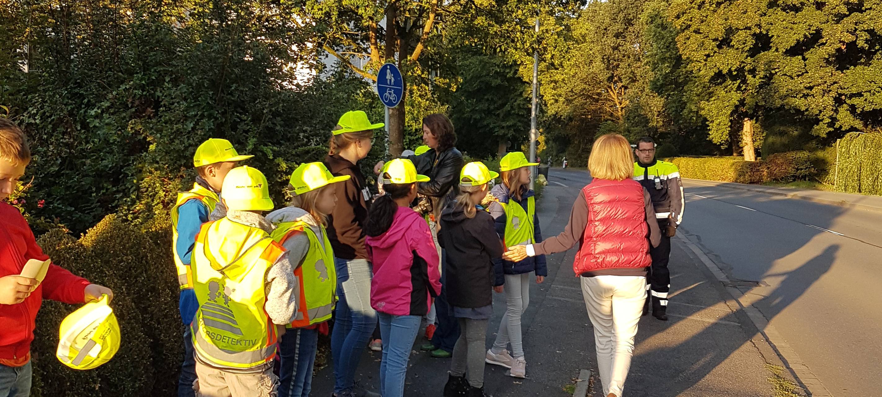 Wir bringen euch sicher zur Schule - Münster sieht gelb