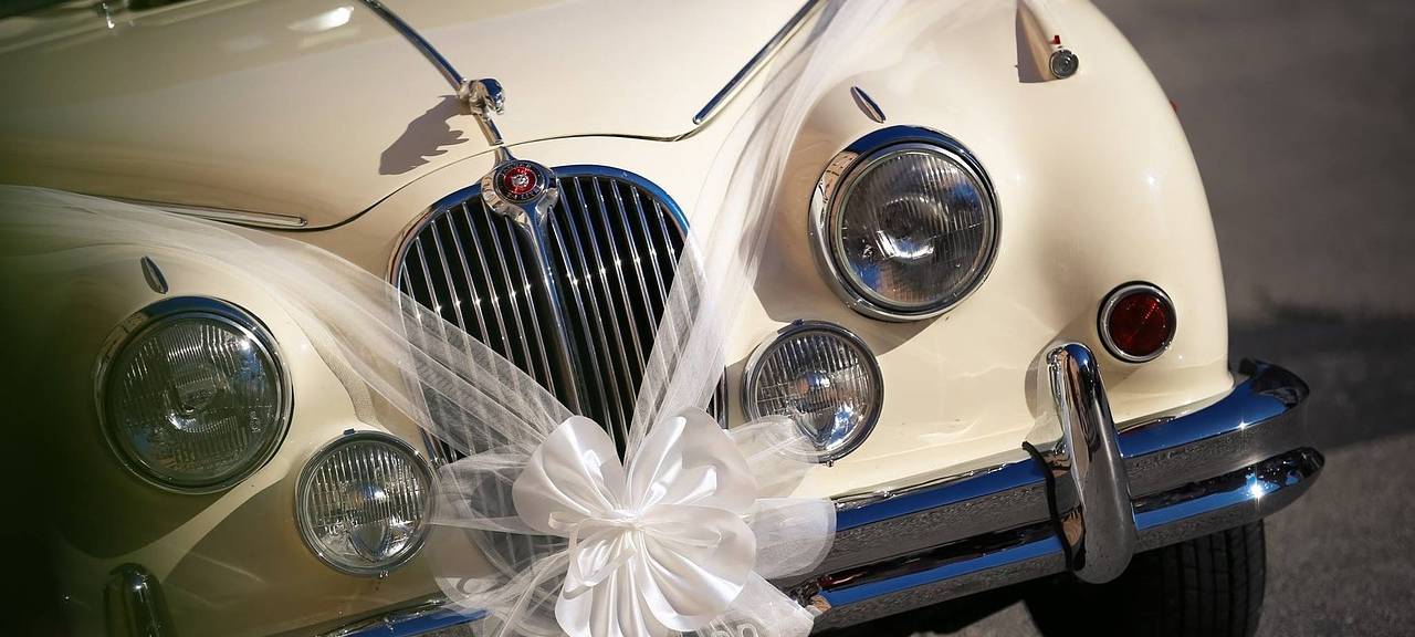 Symbolbild Hochzeitsauto
