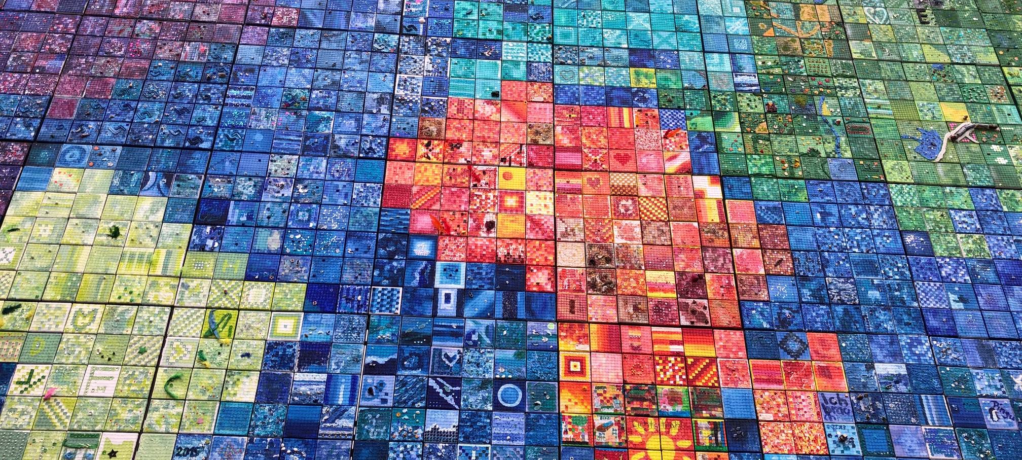 Quadratologo-Aktion für die Stiftung Mitmachkinder