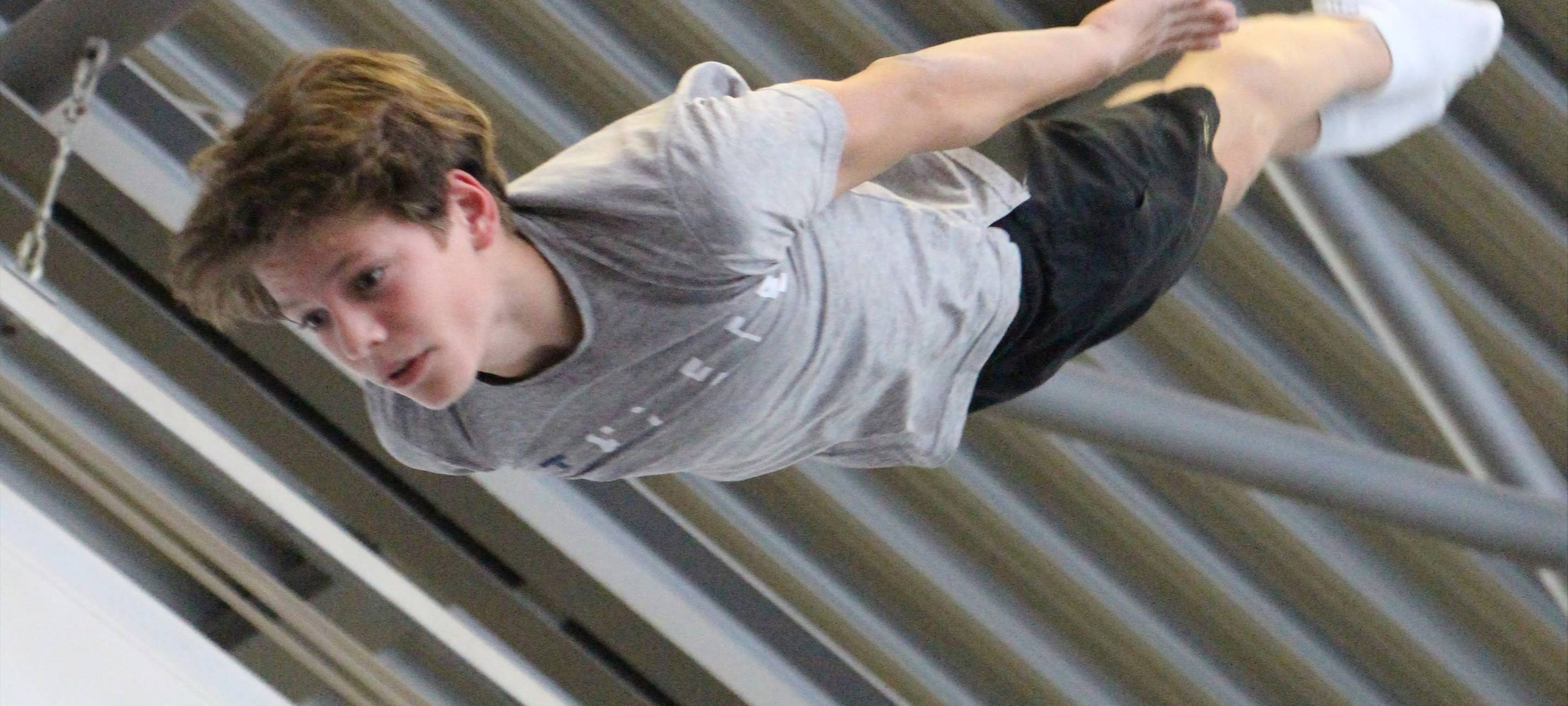 Adrian kann zur Trampolin Jugend-WM in Tokio