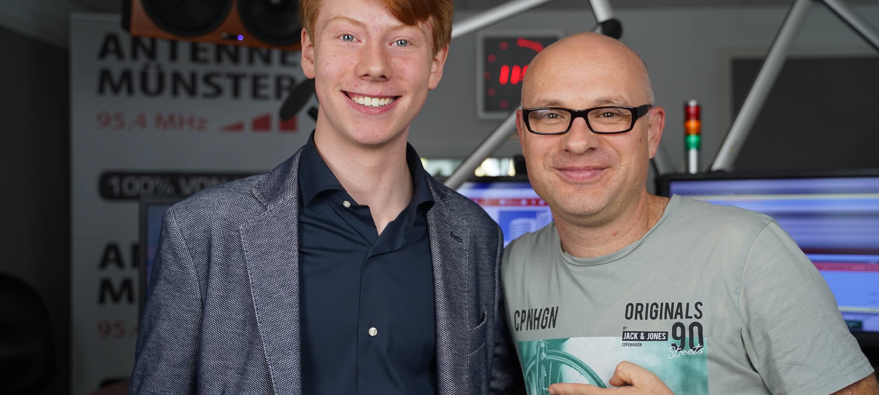 Magic Freddi zaubert beim magischen Dinner