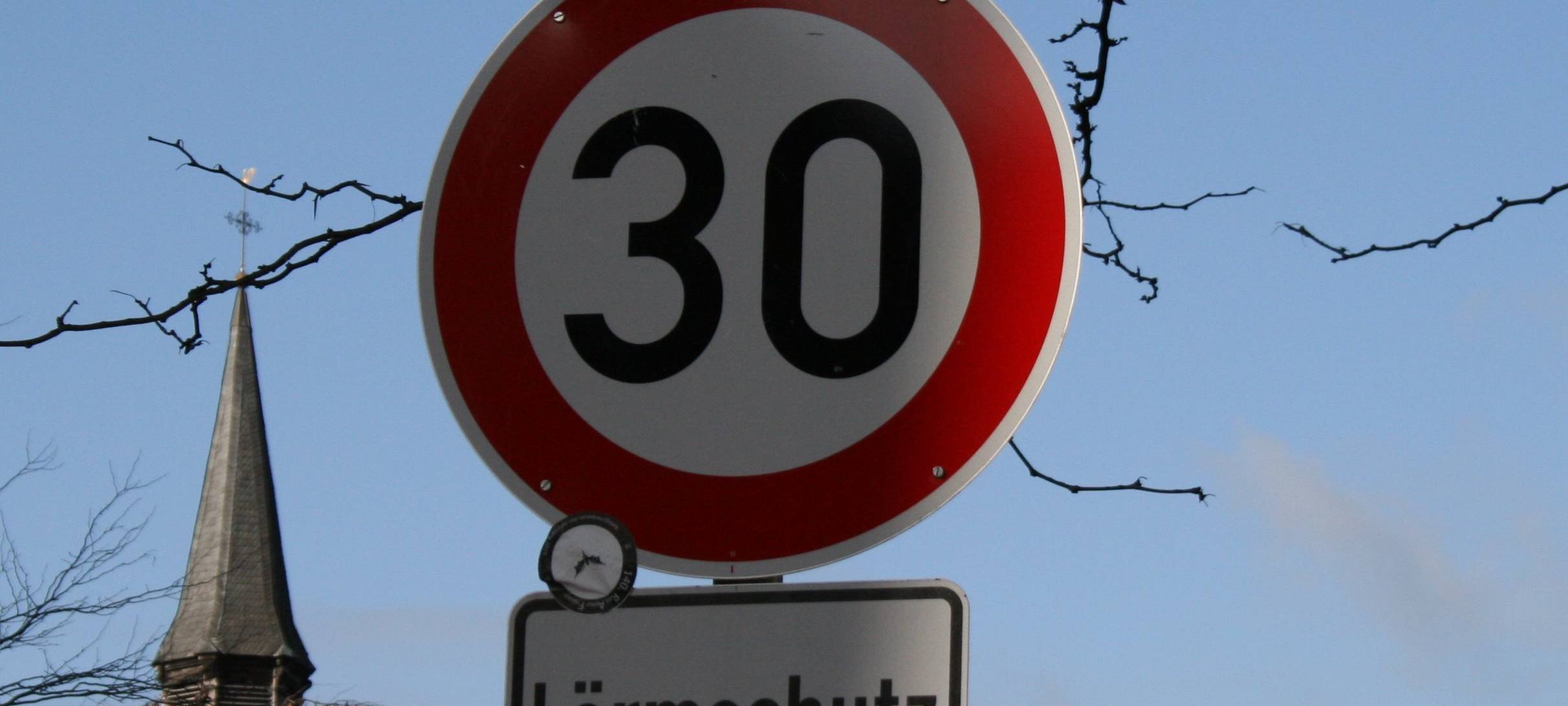 Tempo 30: ACM kritisiert Pläne