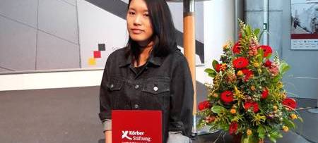 Lena Huynh bekommt ersten Preis im Geschichtswettbewerb des Bundespräsidenten