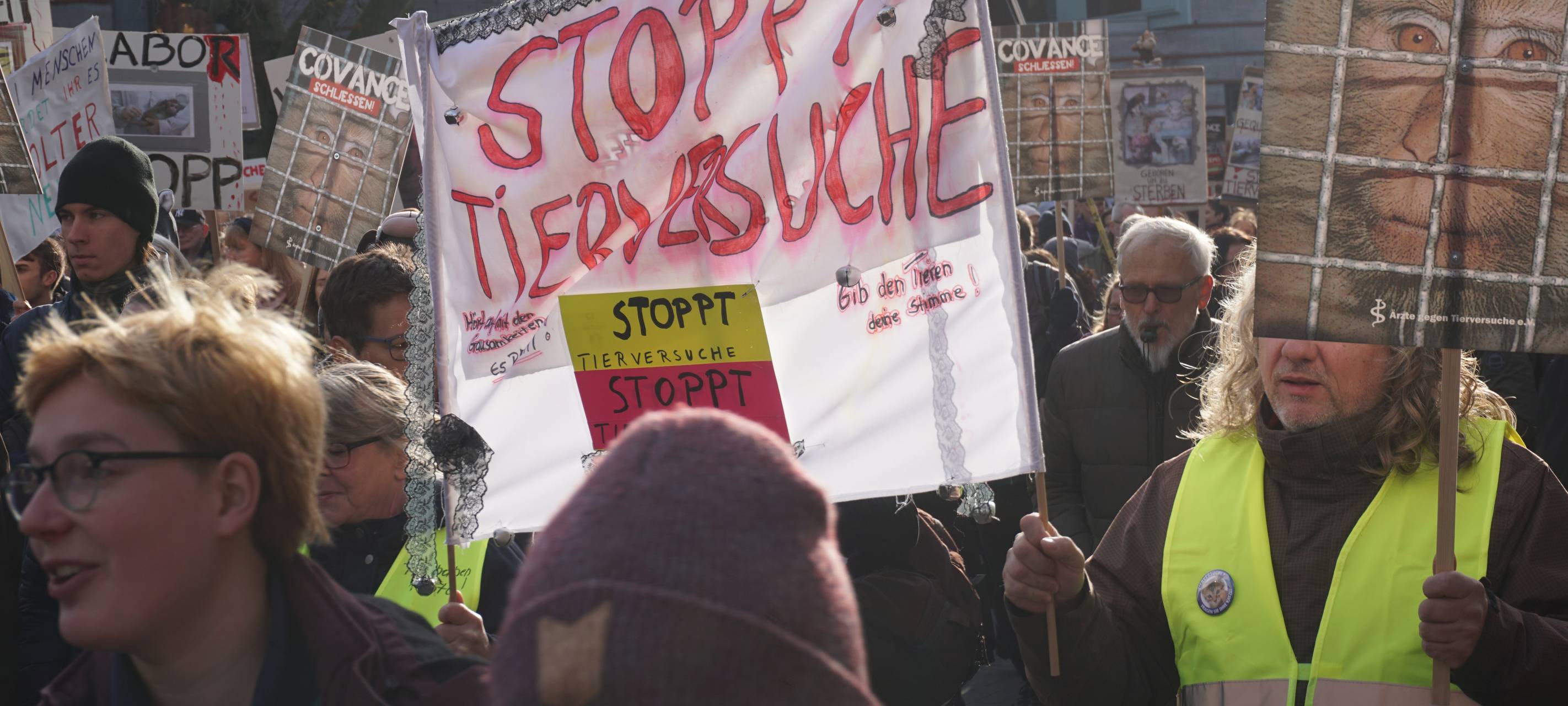 Demo gegen Tierversuche