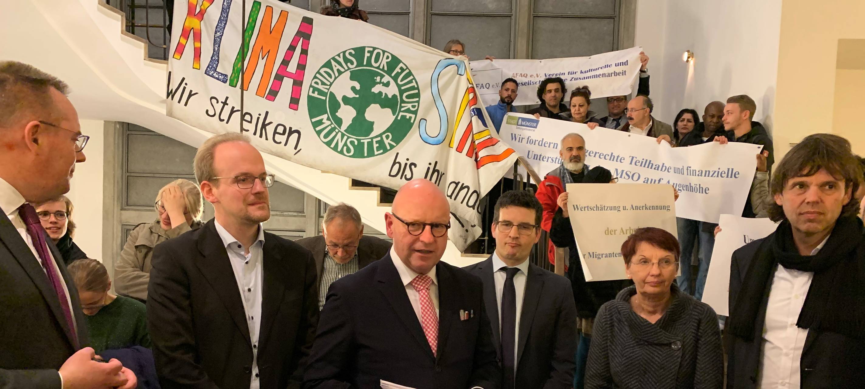 7.000 Unterschriften übergeben