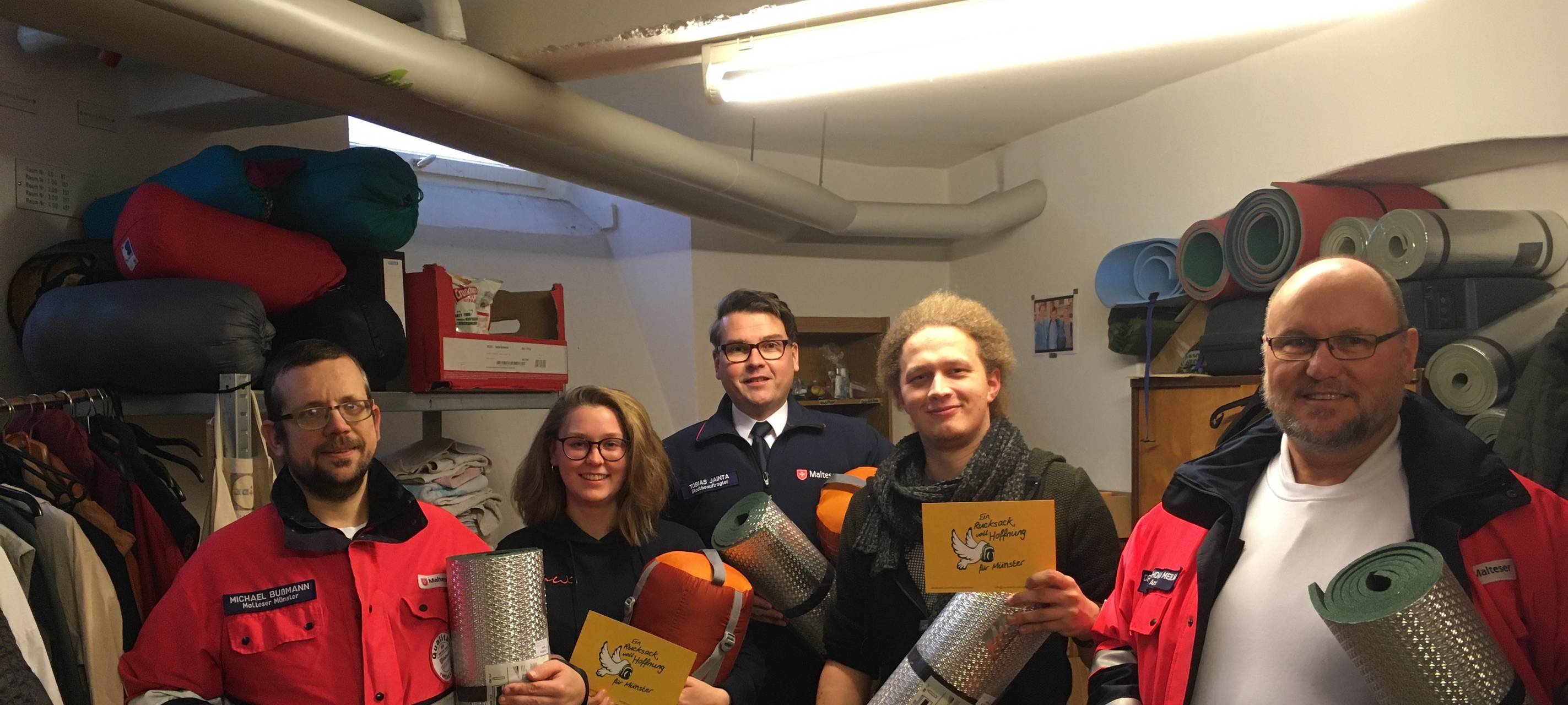 Minister Laumann besucht den Malteser Wärmebus