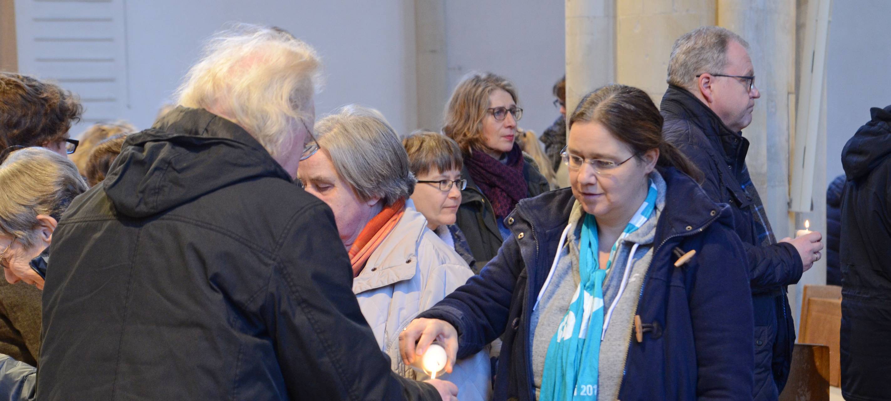 4.000 protestieren gegen AfD-Neujahrsempfang