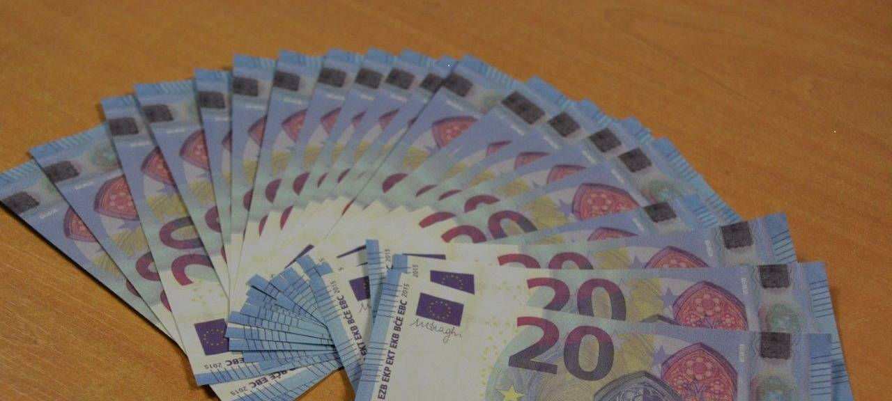 Zoll stellt Falschgeld sicher