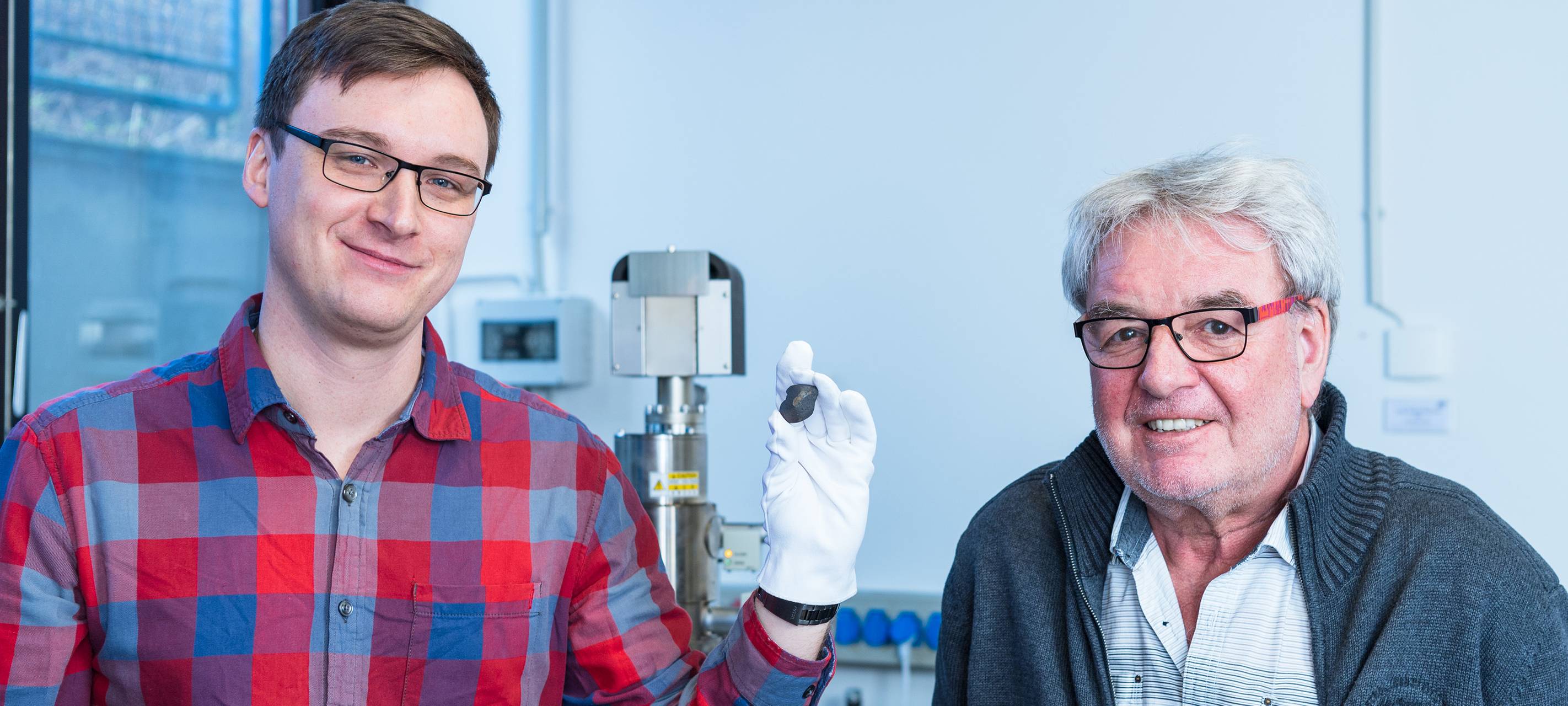 Erste Untersuchungsergebnisse zum "Sensations-Meteoritenfall" von Flensburg