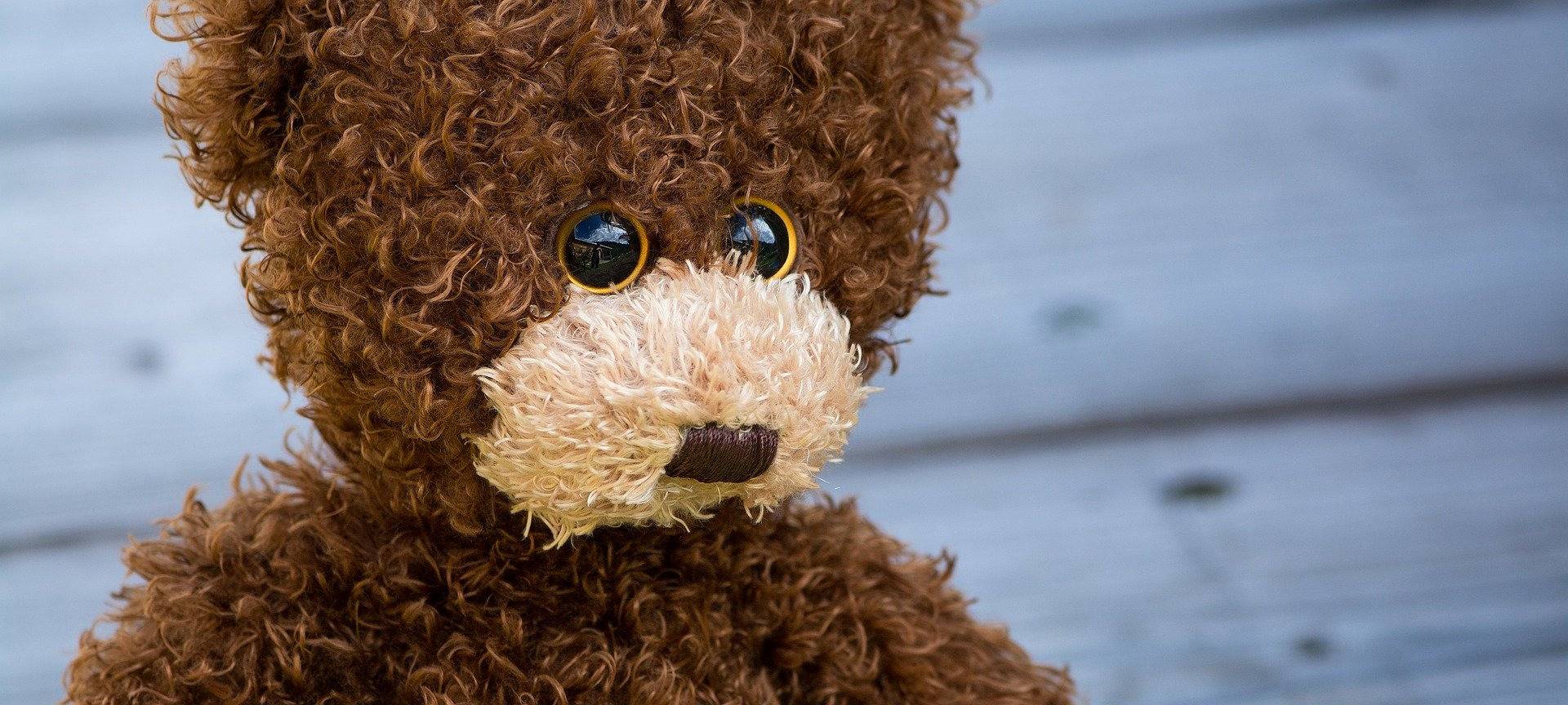 Ehepaar gibt adoptiertes Kind zurück und muss trotzdem zahlen