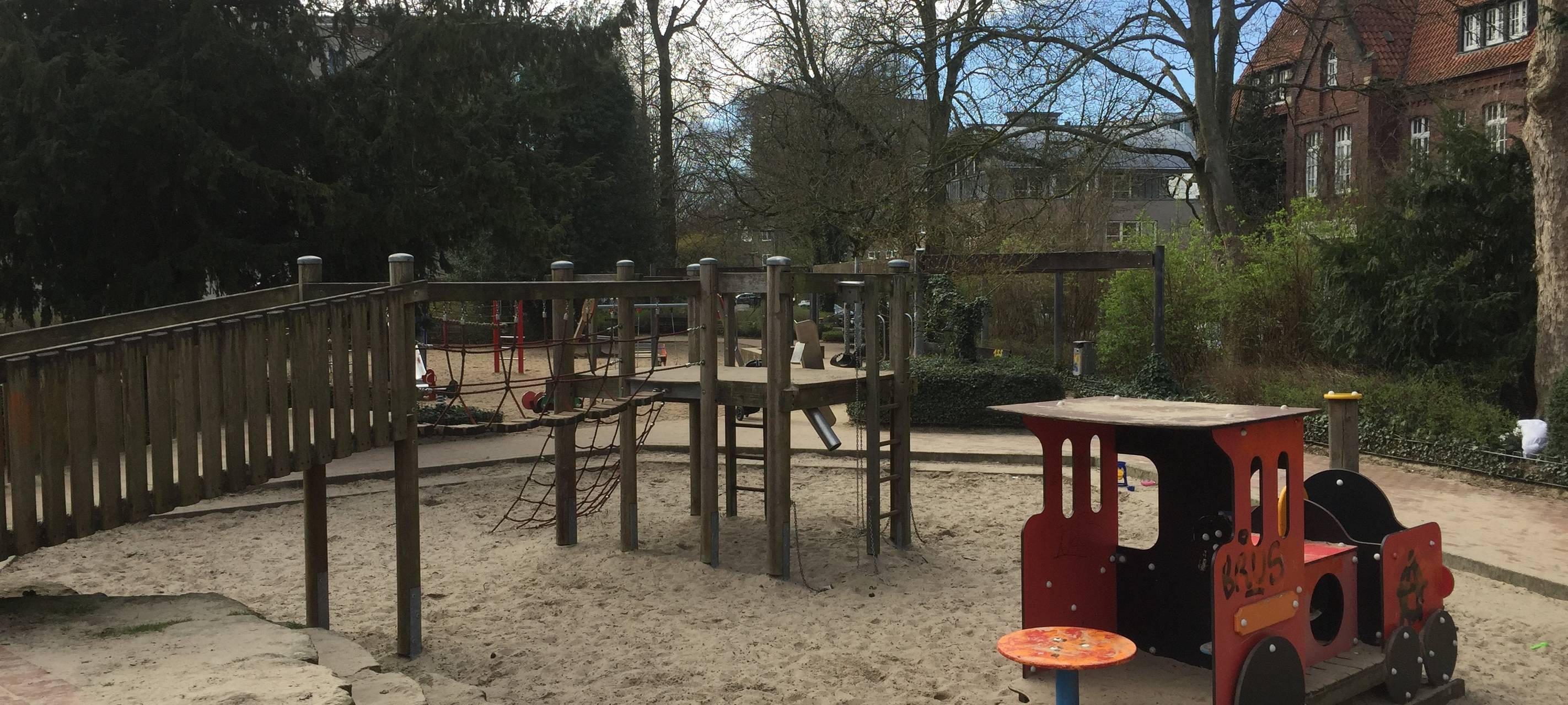 Spielplätze gesperrt - Ärger über uneinsichtige Eltern
