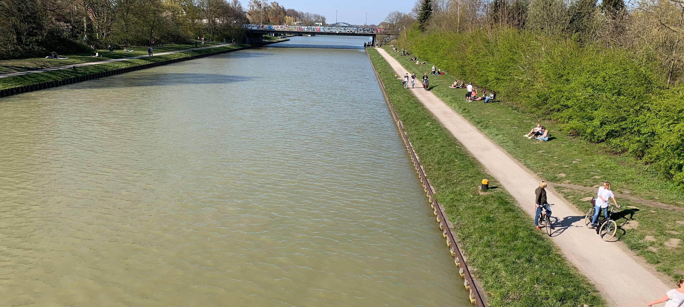 Der Kanal war vergleichsweise leer - nur einige Jogger oder Radfahrer waren unterwegs