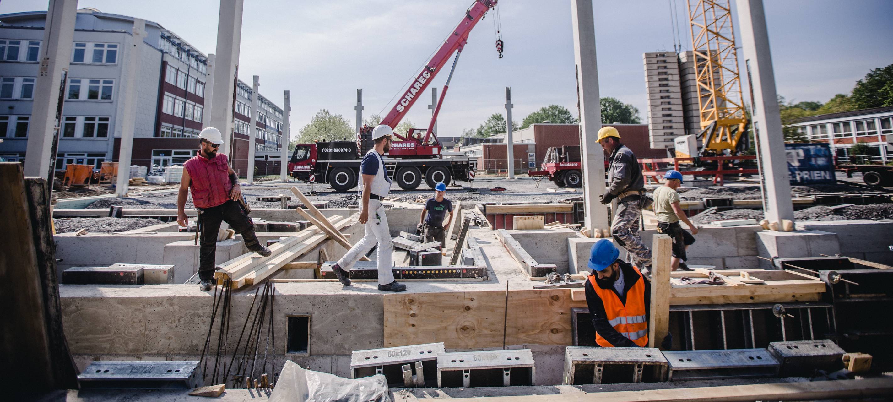 Gesamtschule: Stützen für die neue Sporthalle