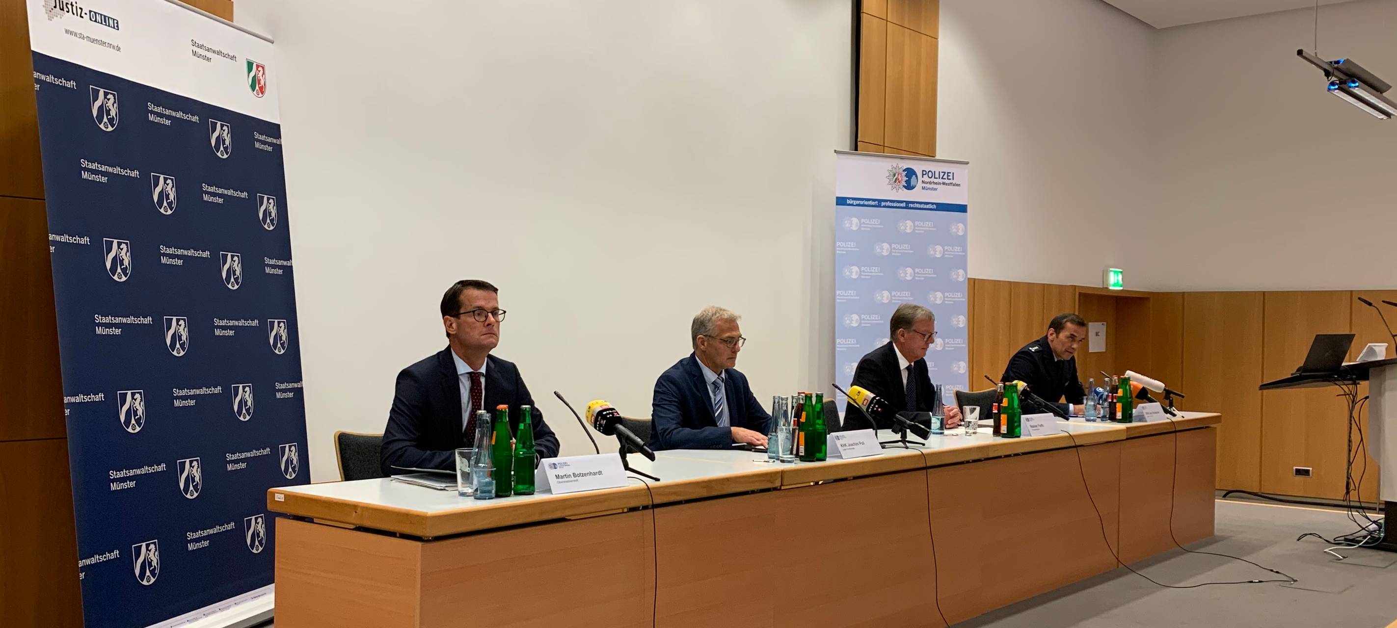Elf Festnahmen nach Vorwürfen des schweren sexuellen Missbrauchs