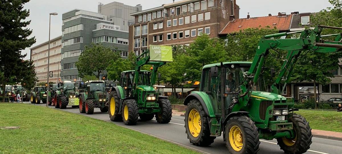 Trecker-Korso in Innenstadt