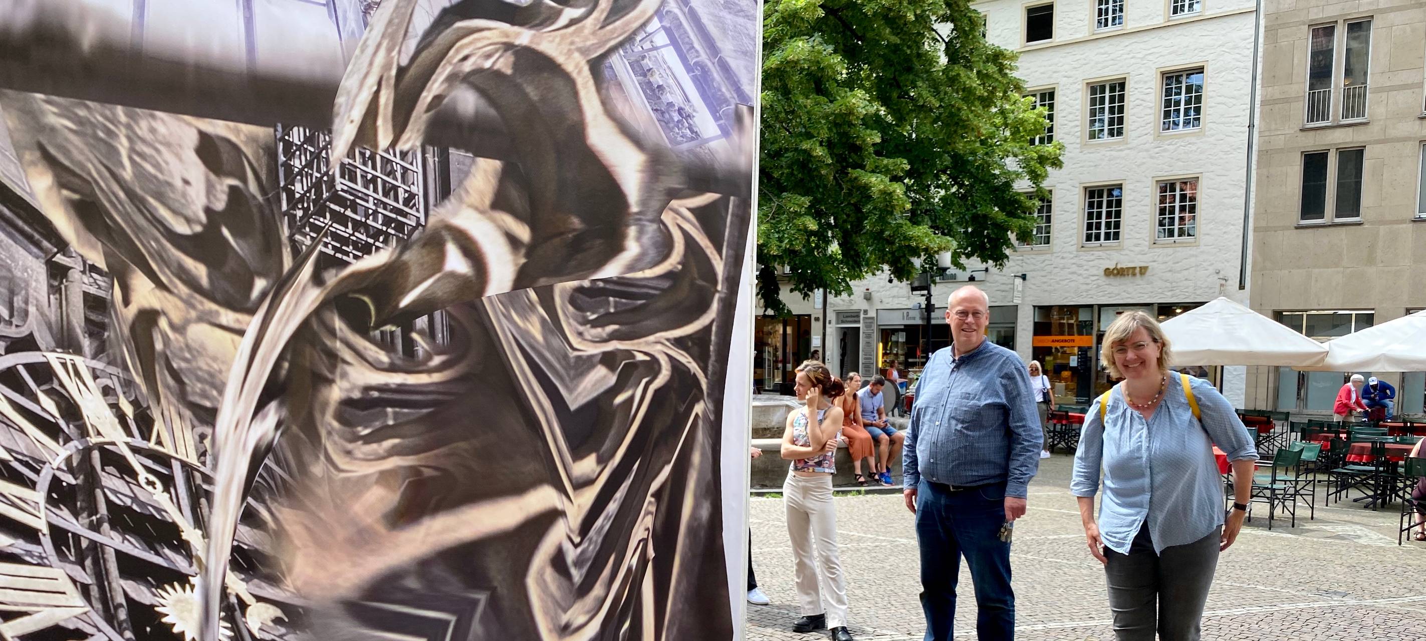 Corona-Erzählbox vor der Lambertikirche