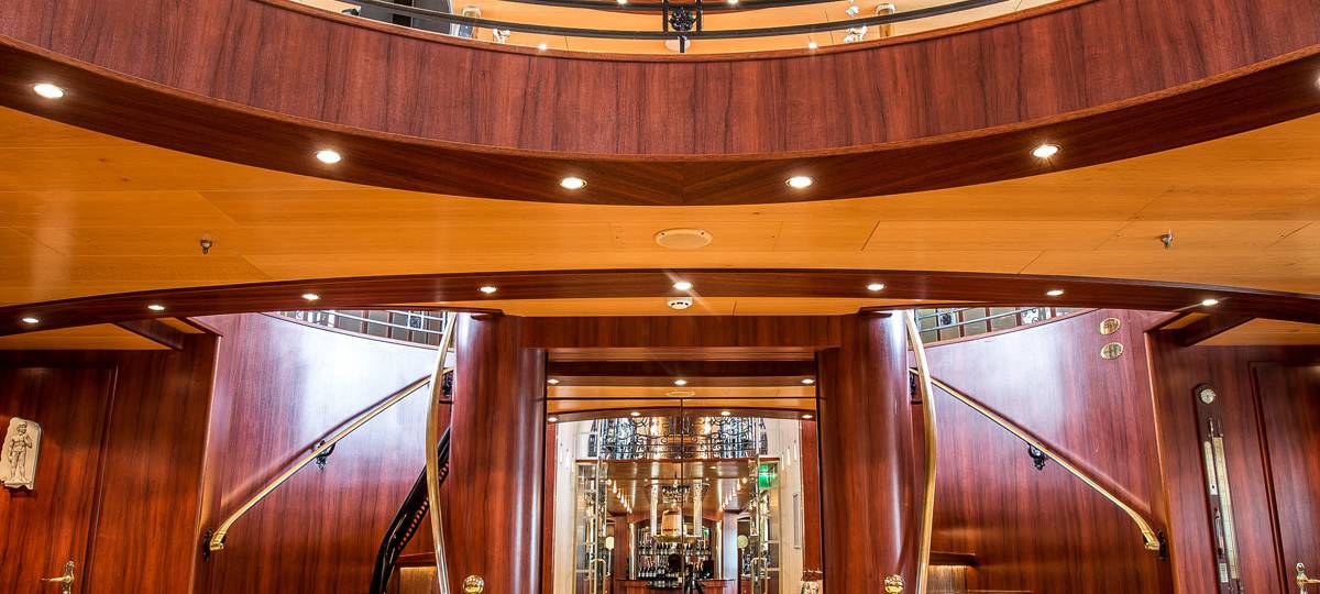 Kreuzfahrtschiff kommt wieder