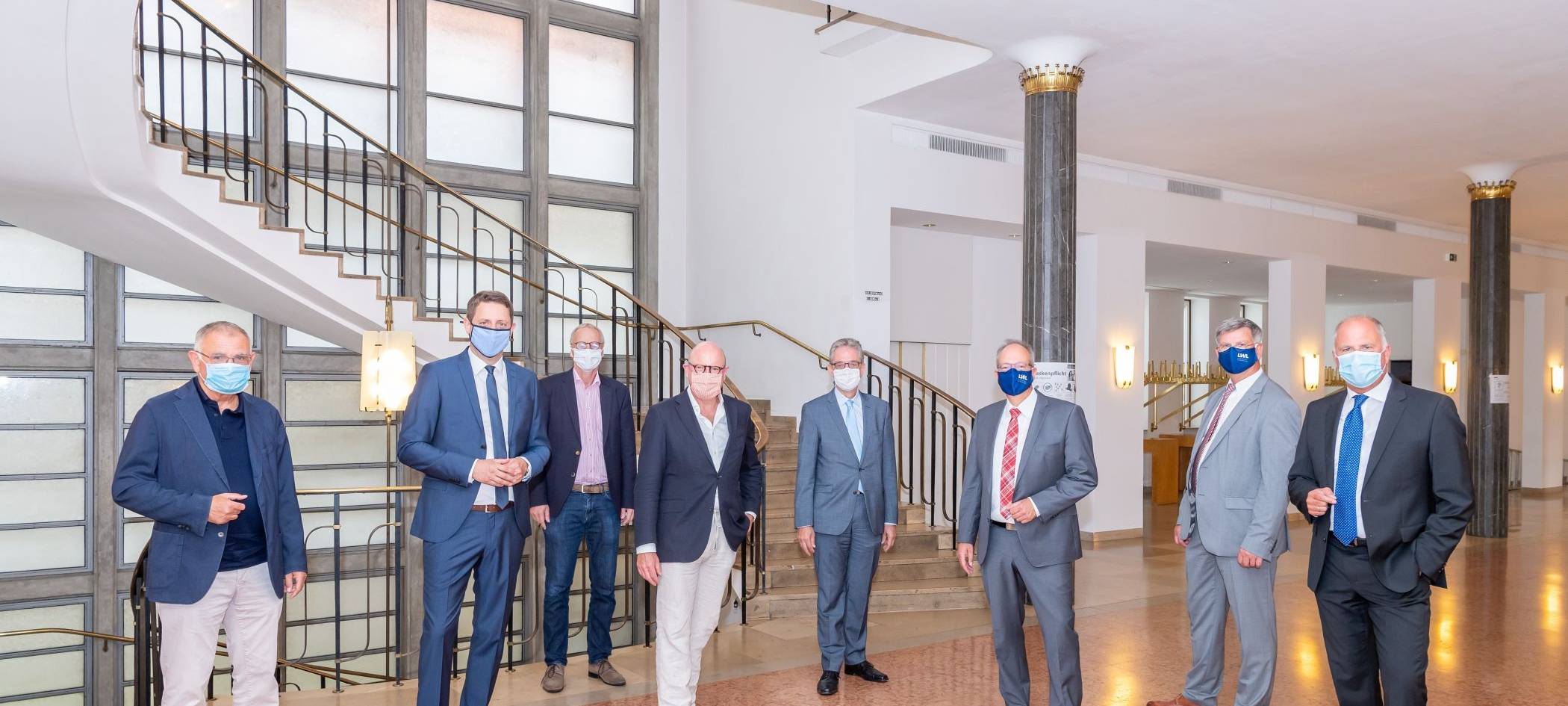 17-stöckiger Büroturm im Hafen geplant