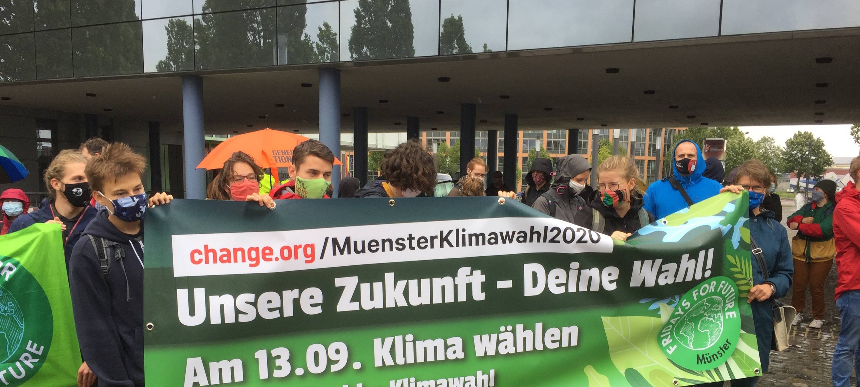 Demos vor der Ratssitzung