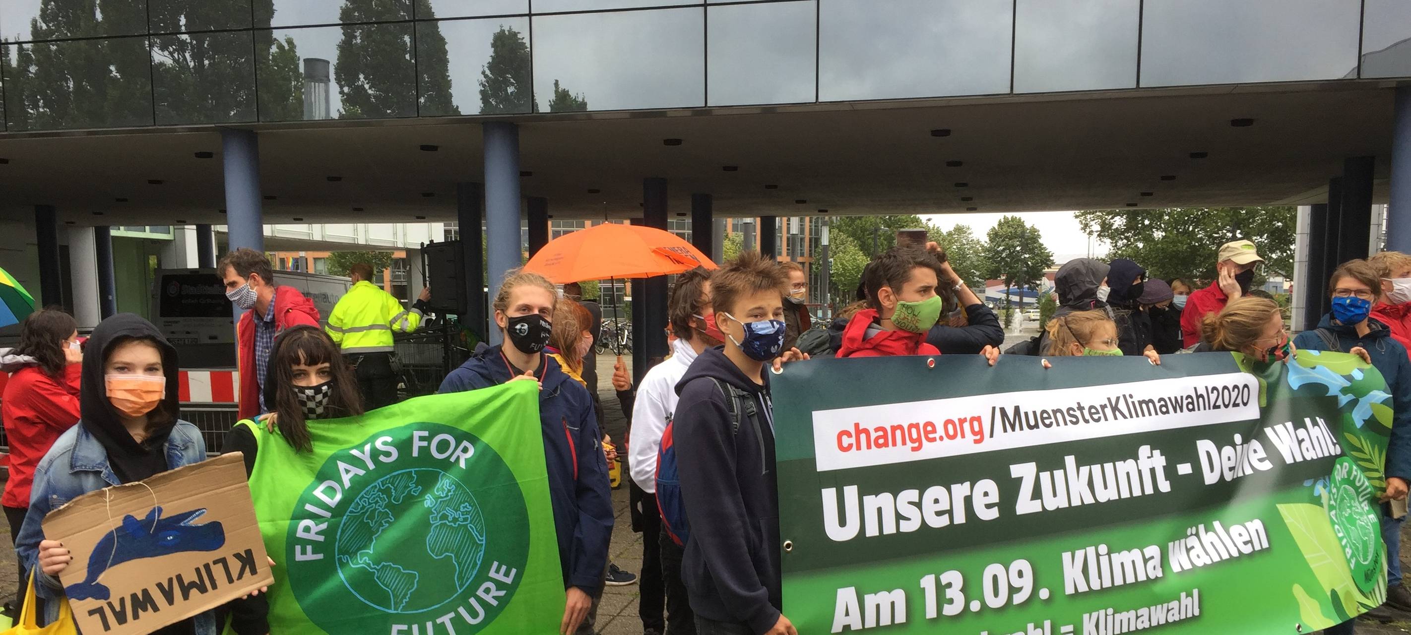 Demos vor der Ratssitzung