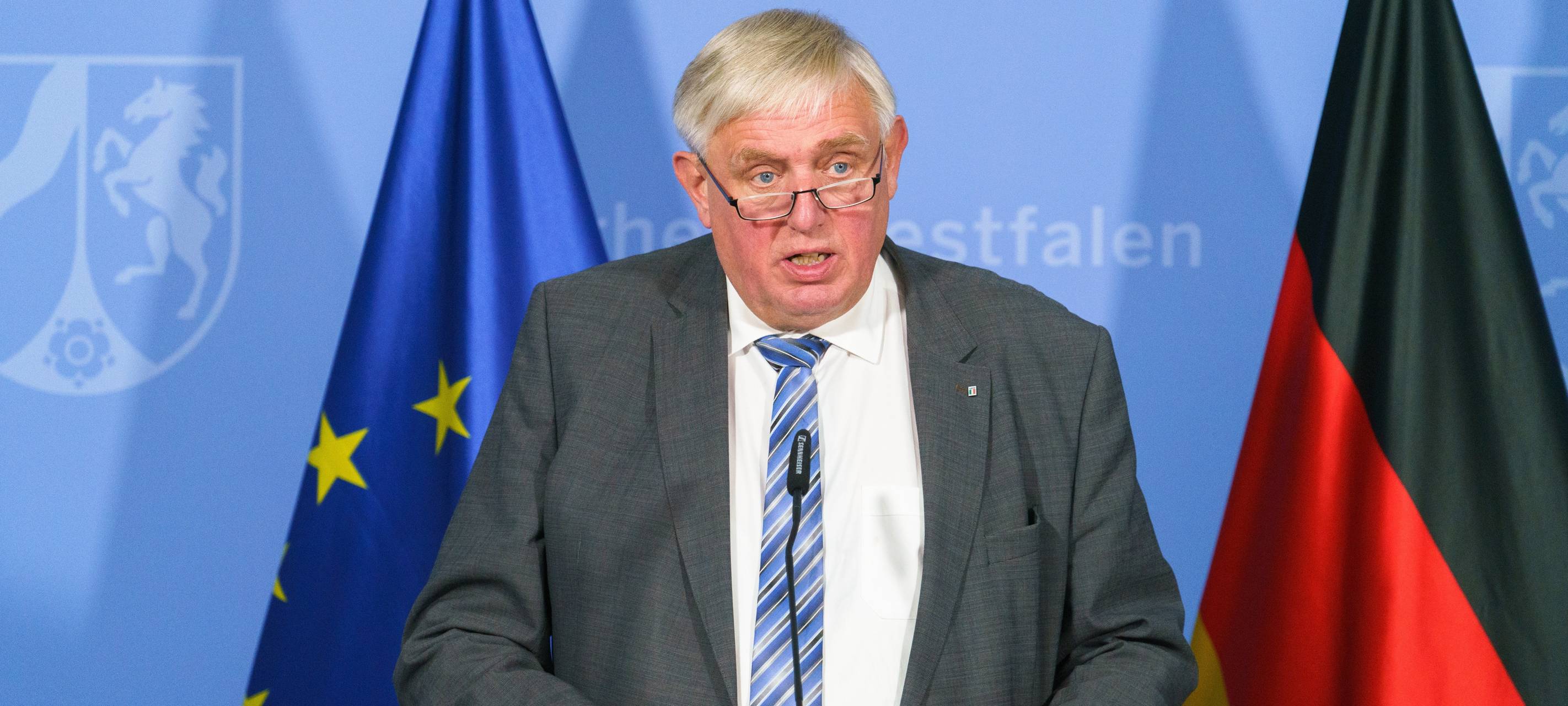 NRW-Gesundheitsminister Karl-Josef Laumann beantwortet eure Fragen zu Corona