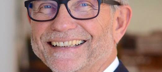 Ex-Zoodirektor wird Reiseleiter auf Fluss-Kreuzfahrtschiff