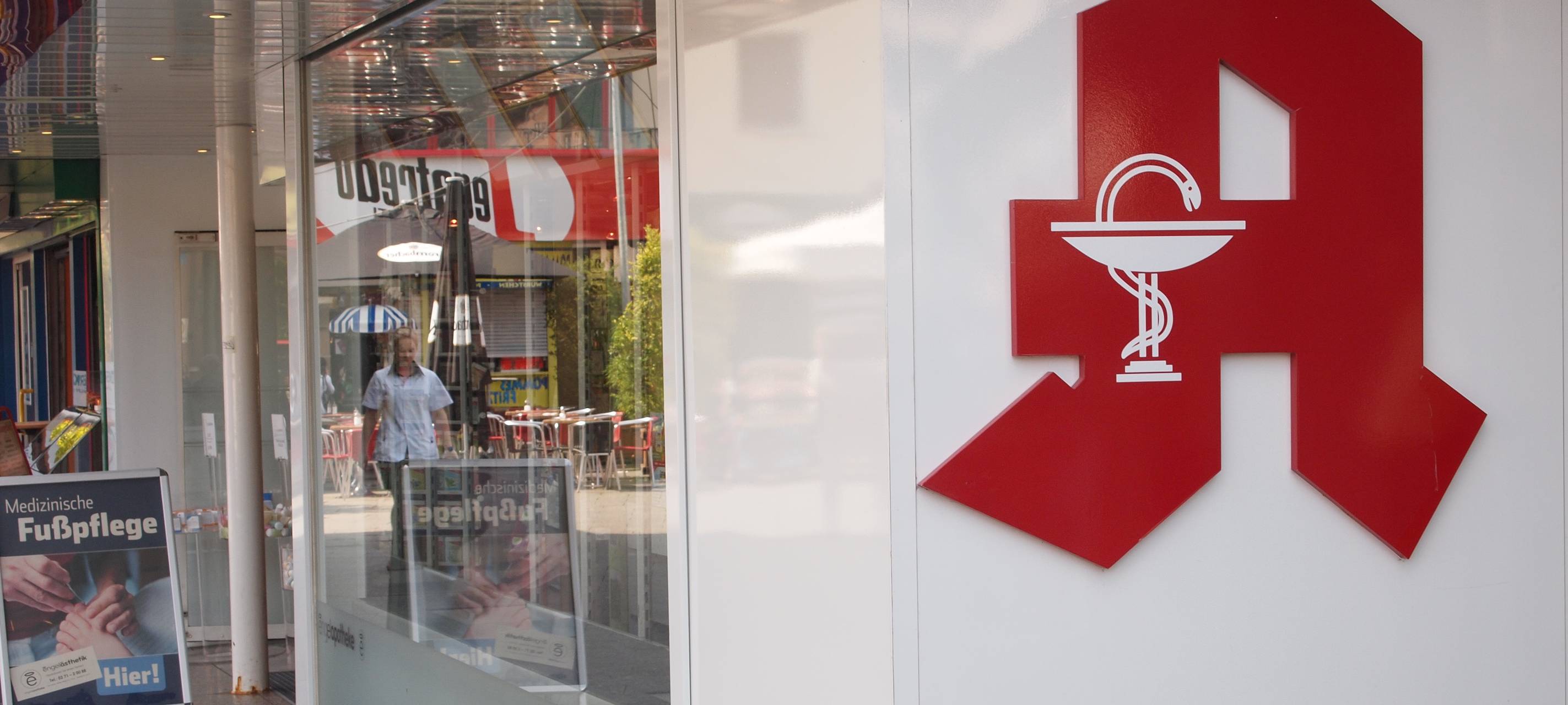 Hochbetrieb in den Apotheken aus Sorge vor Corona-Virus