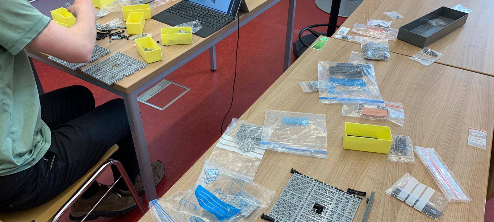 Teilchenbeschleuniger-Modell aus 16.000 Legosteinen