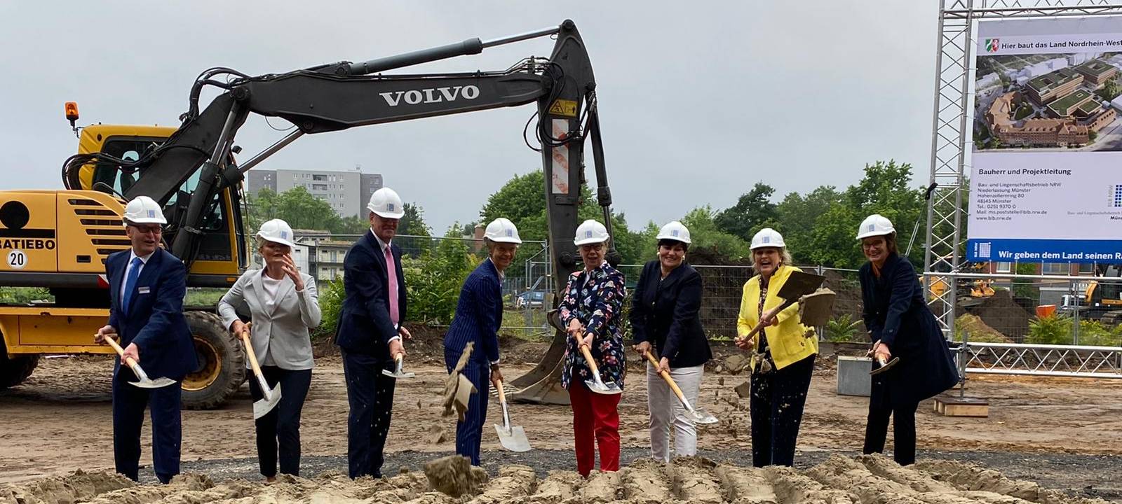 Spatenstich für Hüffer-Campus